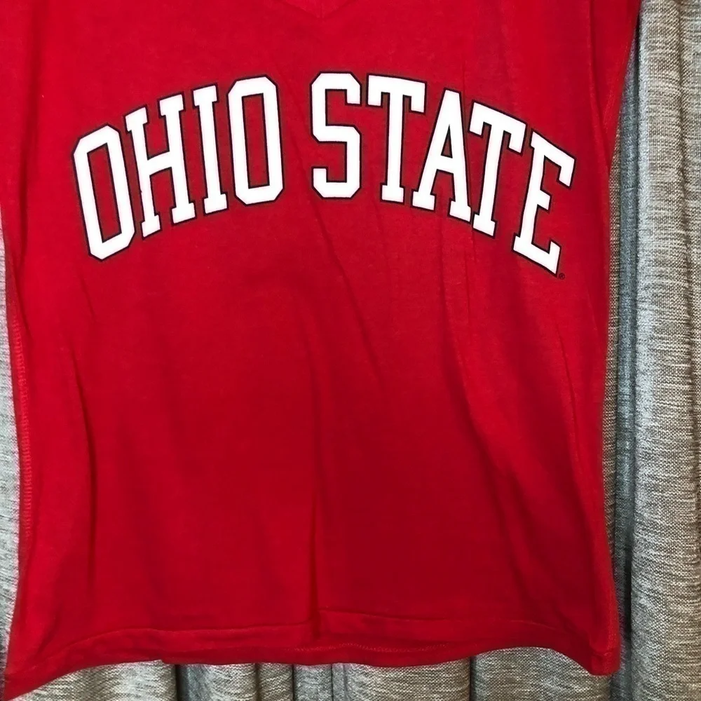 Ohio State Red V Neck Short Sleeve Cotton Logo Tee Shirt Size Small